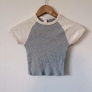 Aesthetic y2k baby tee brandy Melville pacsun baseball tee